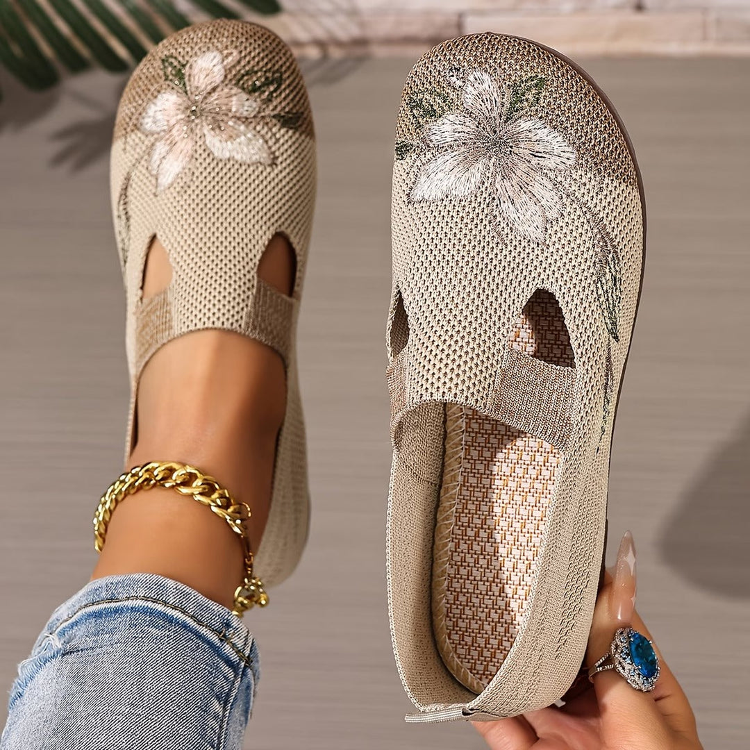 Arixa - Ademend Comfortabele Schoenen met Geborduurde Bloem