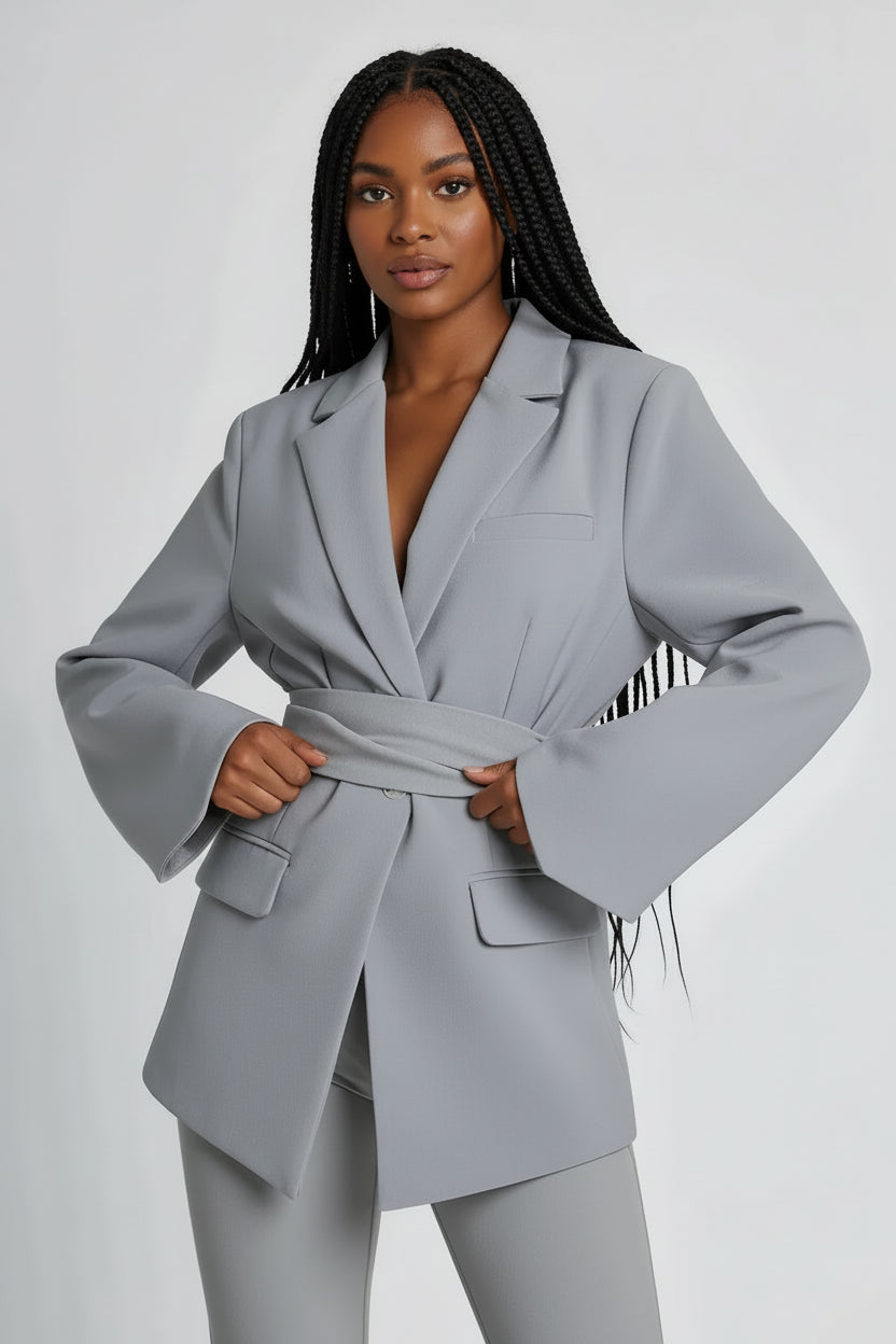 Blazer Suus - Eenvoud met een bijzonder vrouwelijk silhouet