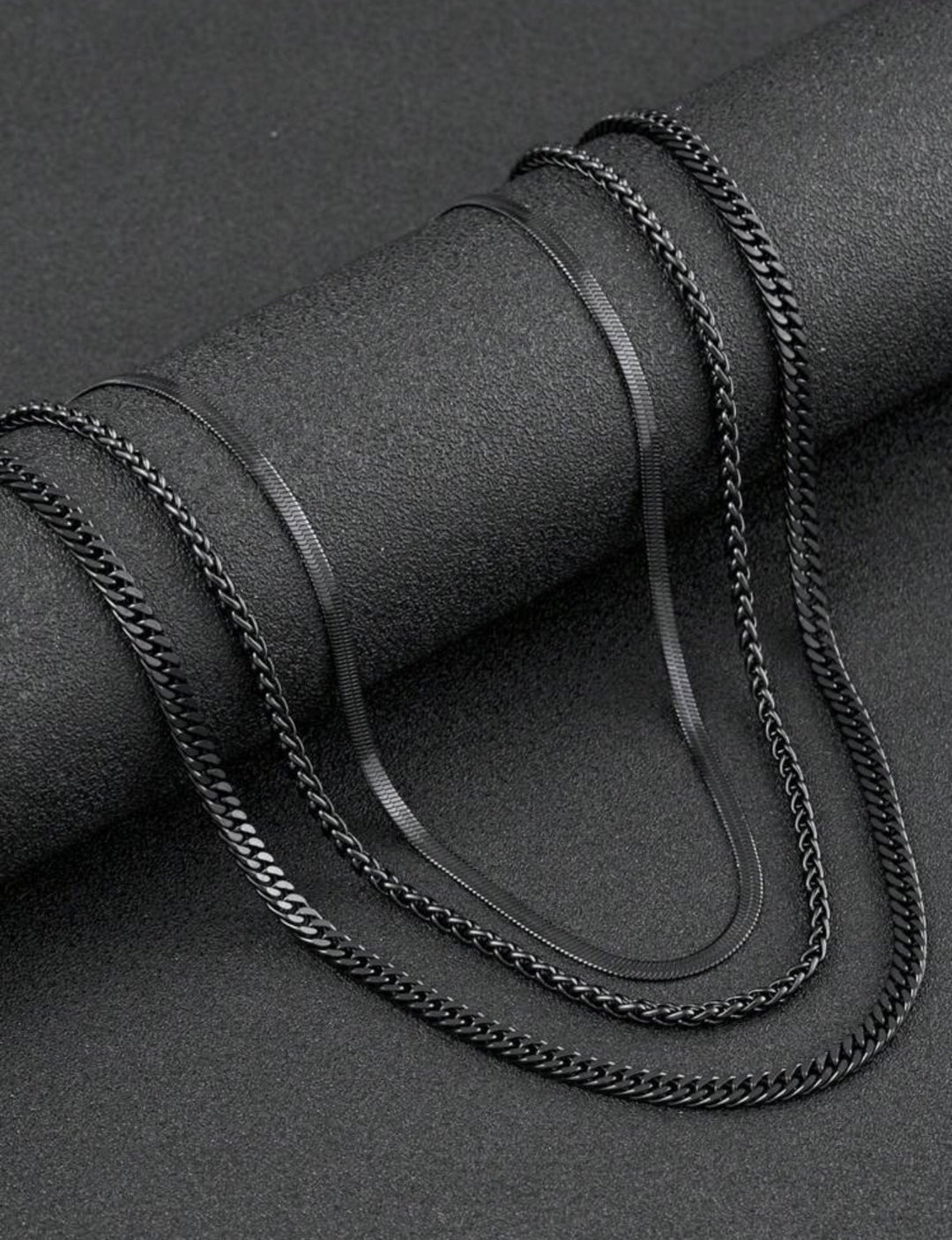 Minimalist chain necklace 3 pieces black