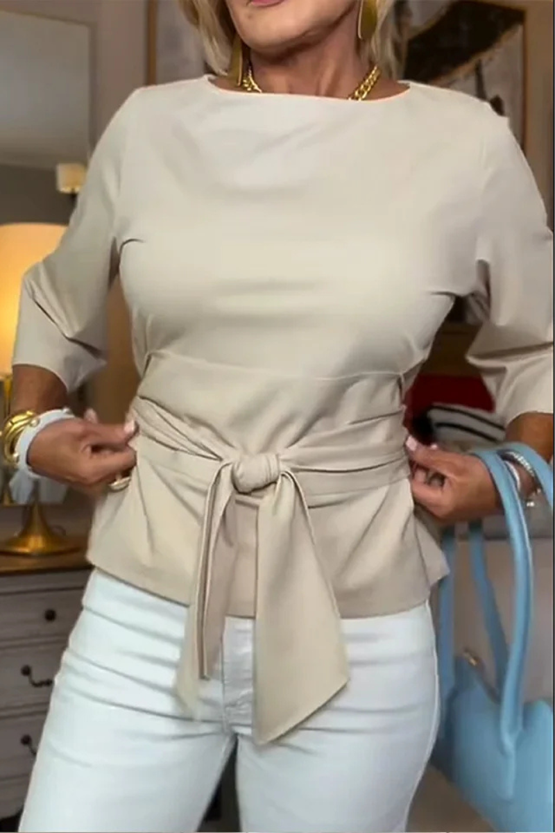 Top Charelle - vrouwelijke klasse met een mooi silhouet