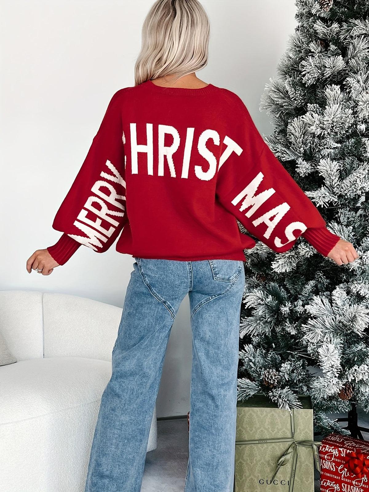 Sweater Noelle - De Nonchalante Feestdagen-Look: Oversized Kersttrui met Karakter