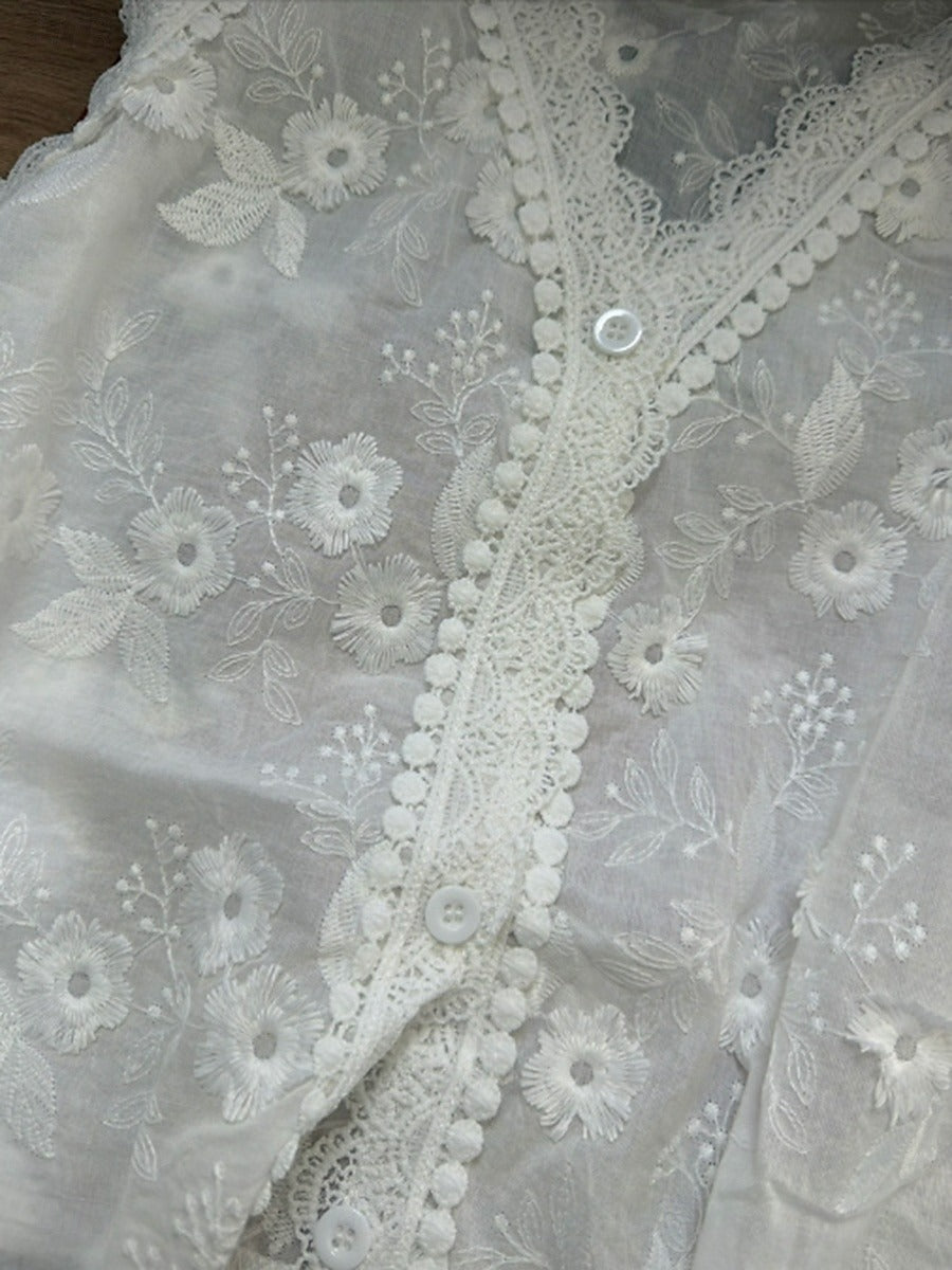 Blouse Angelique - Romantisch borduurdesign voor tijdloze elegantie